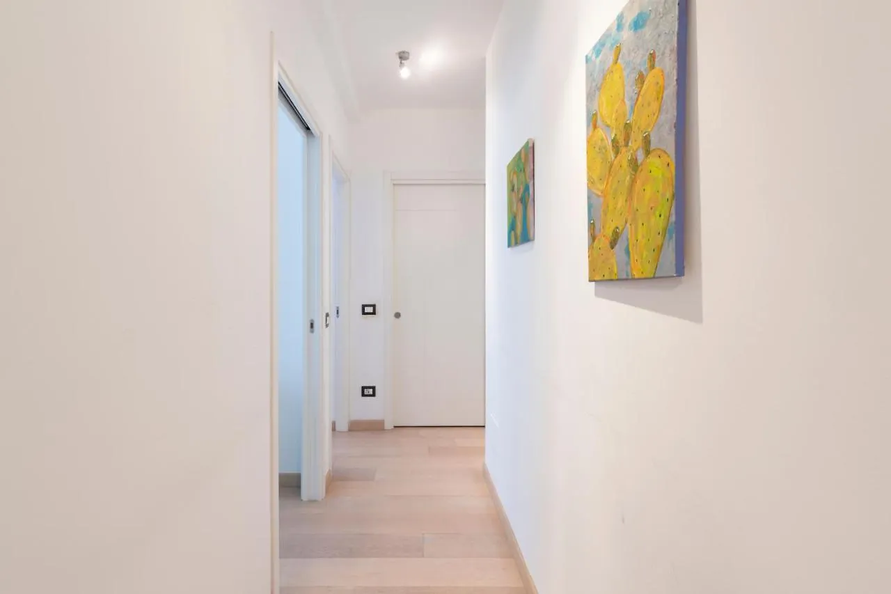 Luxury Apartment Near Bocconi Zamenhof 7 밀라노 이탈리아